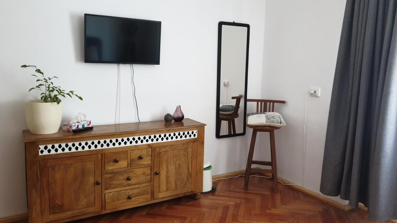 Апартаменты Casa Arion Бэиле-Еркулане Экстерьер фото